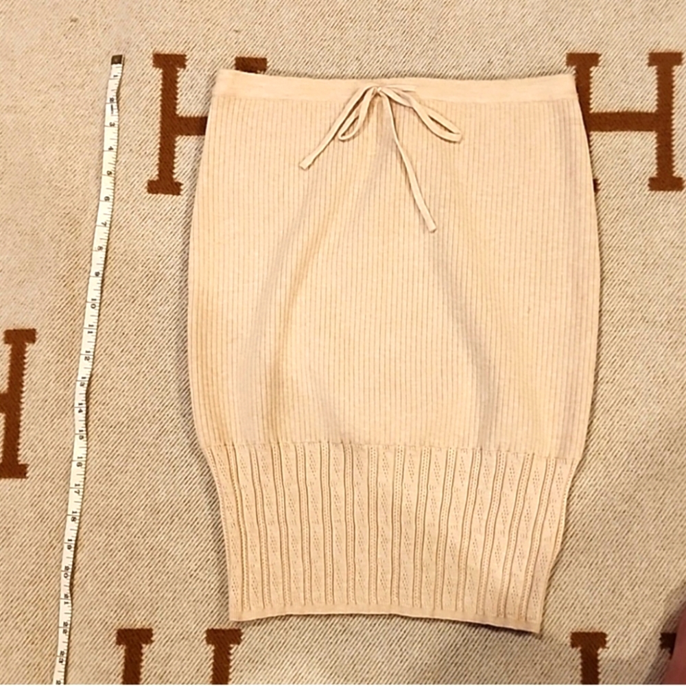 Medium cream poly pencil skirt